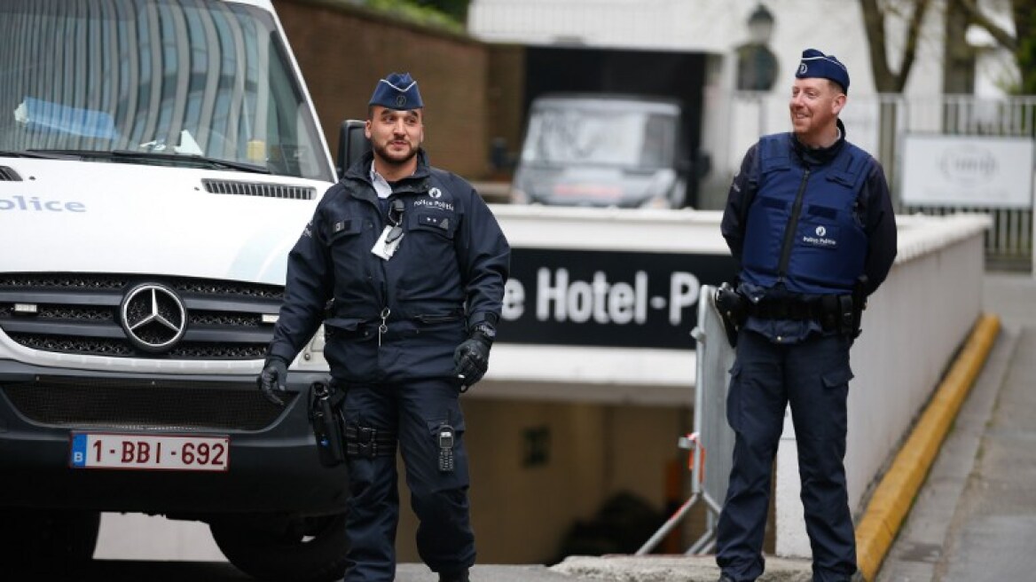 Βέλγιο: Ο άνδρας που παραδόθηκε δεν είχε σχέση με την επίθεση στο Παρίσι